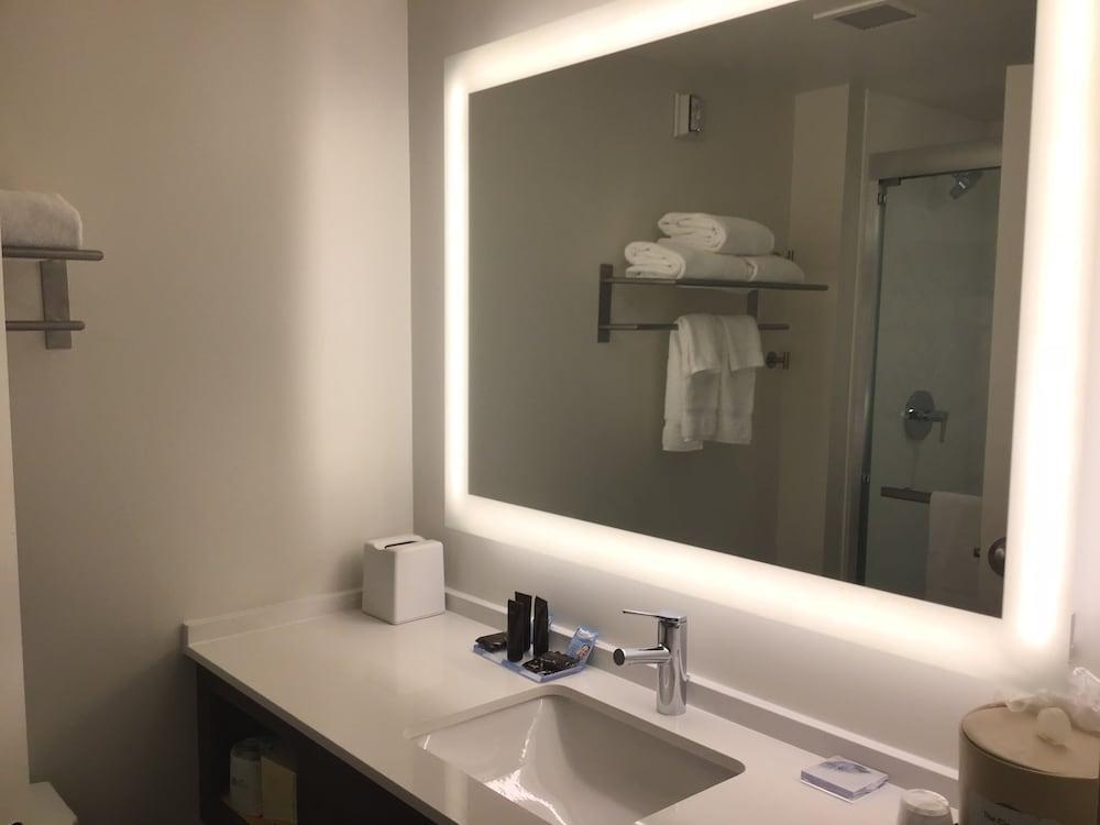Holiday Inn Cleveland By Ihg Exteriér fotografie