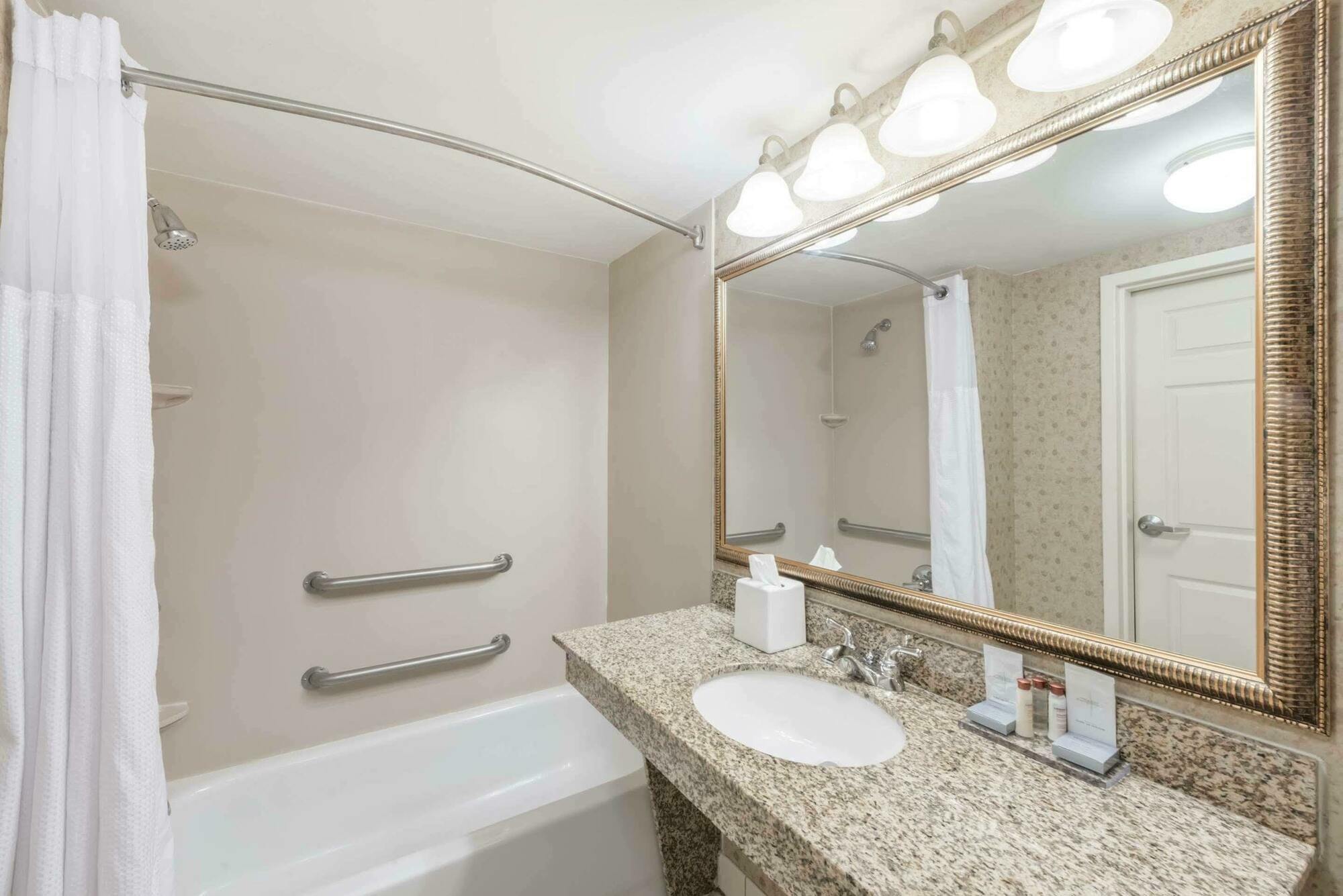 Holiday Inn Cleveland By Ihg Exteriér fotografie